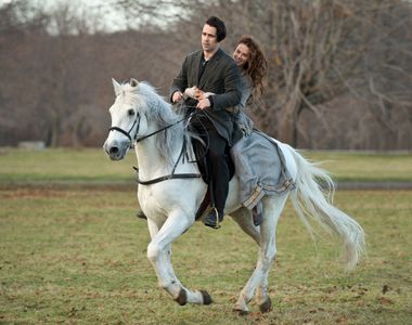 Colin Farrell and Jessica Brown Findlay in Winter's Tale (2014)