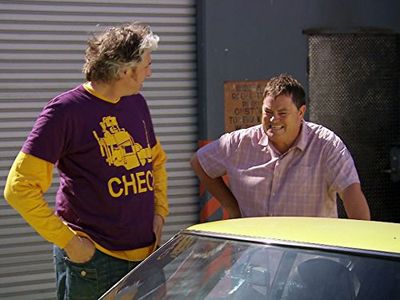 Mike Brewer and Edd China in Wheeler Dealers: 1972 Datsun 240Z (2015)