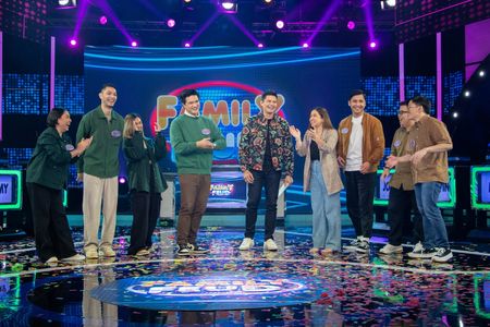 Dingdong Dantes, Daniel Gonzales, Kevin Alimon, Mike Ching, Timmy Zamora-Rey, Marianne Golez, Joyce Ching, Kimbert Ching