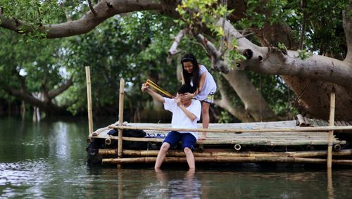 Zaijian Jaranilla and Xyriel Manabat in Pangil sa tubig (2015)