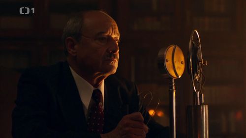 Viktor Preiss in Anatomie zrady (2020)