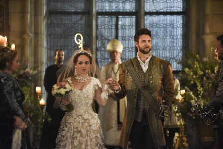 Megan Follows, Steve Lund, and Rose Williams in Reign (2013)