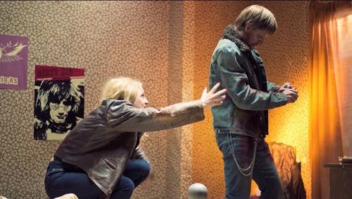 Ida Engvoll and Erik Bolin in Vitt Skräp, directed by Tobias Nordquist