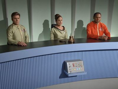 Erin Gray, Beau Billingslea, and Vic Mignogna in Star Trek Continues (2013)