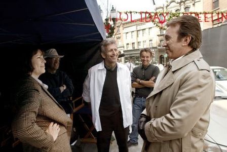 Jamie Lee Curtis, Tim Allen, Chris Columbus, Joe Roth, and Bruce A. Block in Christmas with the Kranks (2004)