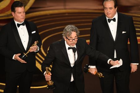 Brian Hayes Currie, Peter Farrelly, and Nick Vallelonga at an event for The Oscars (2019)