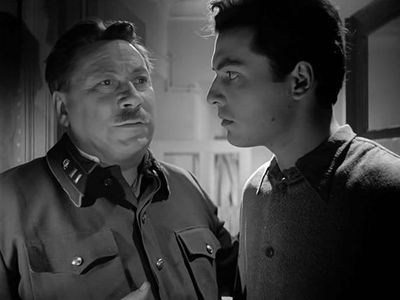 Vasiliy Merkurev and Aleksandr Shvorin in The Cranes Are Flying (1957)