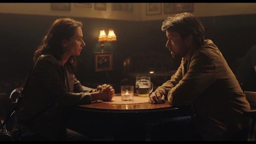 Sandra Nováková and Václav Neuzil in Mothers (2021)