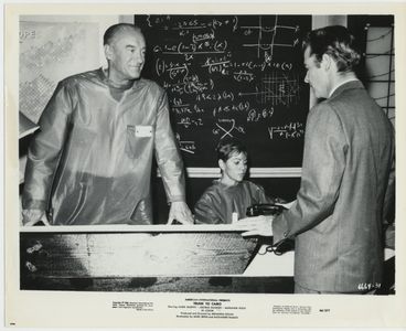 Audie Murphy and George Sanders in Trunk to Cairo (1965)