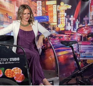 Francesca hosts live US Artistry event in NYC