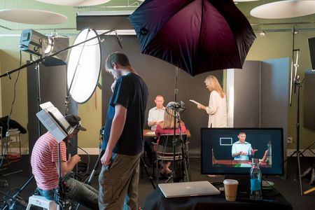 On the set with Lindsay Wagner!