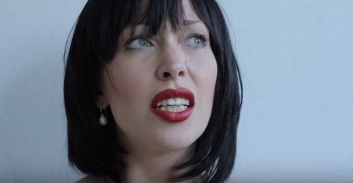 still of Yohanna Idha from Pseudoteve