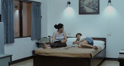Jenjira Pongpas and Kanokporn Tongaram in Uncle Boonmee Who Can Recall His Past Lives (2010)