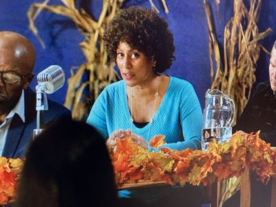 Andrea Davis as Phyllis Jones in Colors of Love (2021).