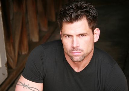 Renzo Lewis