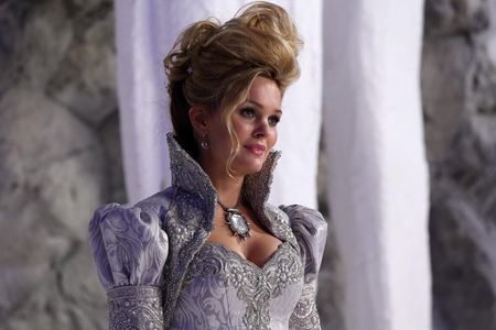Sunny Mabrey in Once Upon a Time (2011)