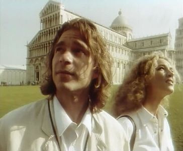 Sergey Makhovikov and Elena Stavitskaya in Khippiniada abo materik kokhannya (1997)