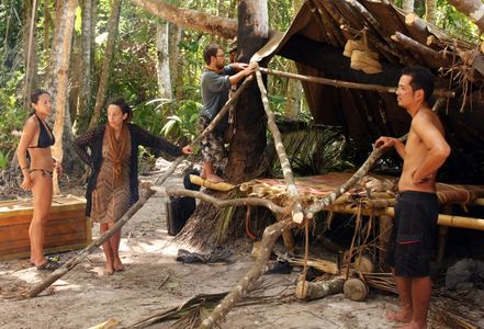 Leif Manson and Jonas Otsuji in Survivor (2000)