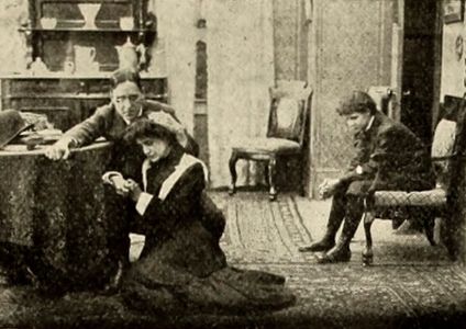 Sydney Booth, Gladys Hulette, and Miriam Nesbitt in The Winds of Fate (1911)