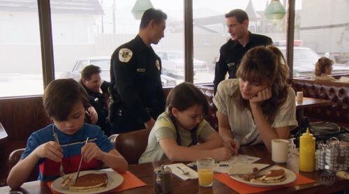 Still of Ken DuBois, Joseph Edward Dooley, Doug Long, Leila George, Scarlett Abinante and Houston Towe in Animal Kingdom