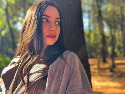 “Noche buena” stills. Gimena Gómez as Elena. Archivo muerto season 2.
