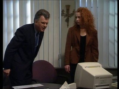 Carol van Herwijnen and Paulien Leussink in We zijn weer thuis (1989)