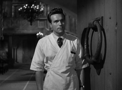 Charles Bradstreet in Abbott and Costello Meet Frankenstein (1948)