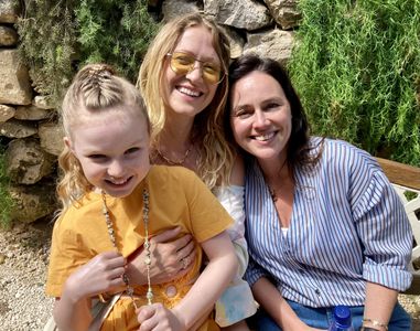 Molly, Siobhan & Jill 'The Holiday'