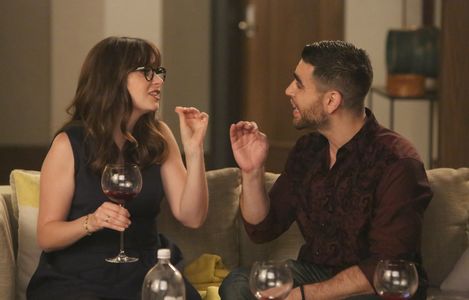 Zooey Deschanel and George Lako in New Girl (2011)