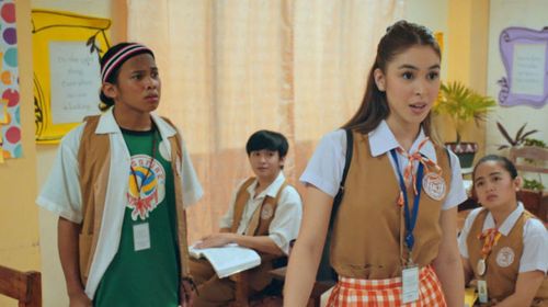 Ella Cruz, Julia Barretto, and Awra Briguela in The Seniors (2022)