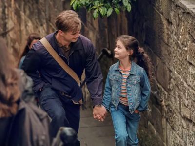 Leo Woodall and Billie Gadsdon in One Day (2024)
