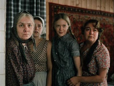 Nina Doroshina, Yanina Lisovskaya, Lada Sizonenko, and Natalya Tenyakova in Love and Doves (1985)