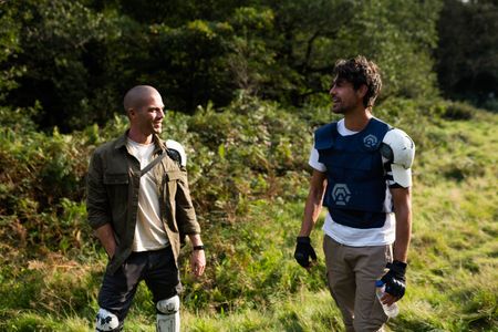 Still of James Palmer and Max George in Kill/Stream