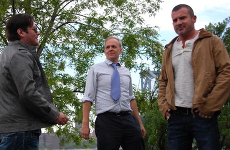 Dominic Purcell and Ari Taub in Assault on Wall Street (2013)