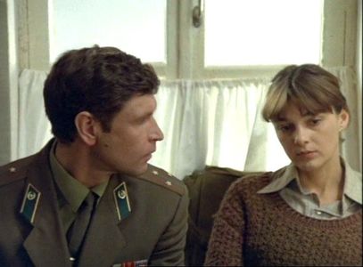 Vadim Spiridonov and Svetlana Toma in Lyudi v okeane (1980)