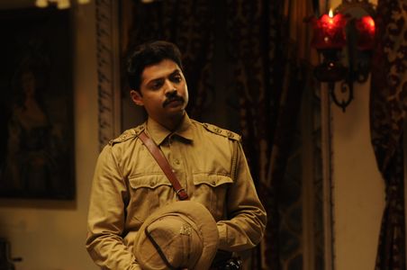 Shadab Kamal in Har Har Byomkesh (2015)
