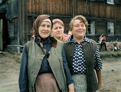 Nina Doroshina, Yanina Lisovskaya, and Natalya Tenyakova in Love and Doves (1985)