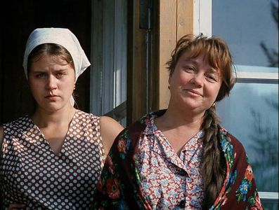 Nina Doroshina and Yanina Lisovskaya in Love and Doves (1985)