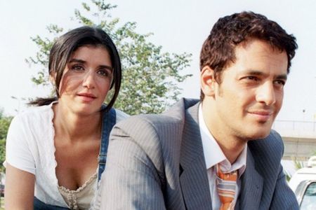 Ghadah Adel and Kal Naga in Fi shaket Masr El Gedeeda (2007)