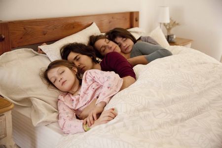 Mariana Loyola, Agustina Muñoz, Julia Lübbert, and Emilia Ossandon in Rara (2016)
