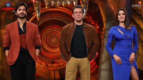 Salman Khan, Sunny Kaushal, and Janhvi Kapoor in Bigg Boss: Abdu, the new captain! (2022)