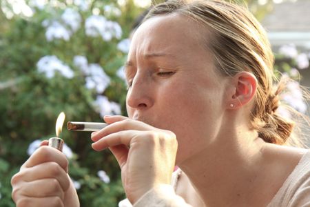 Los Bastardos: Nina Zavarin learning to smoke 