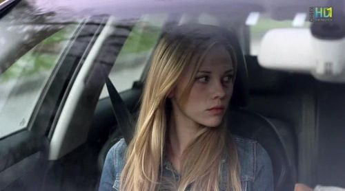 Kelcie Stranahan in Last Hours in Suburbia (2012)