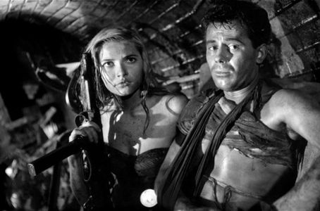 Teresa Izewska and Tadeusz Janczar in Kanal (1957)