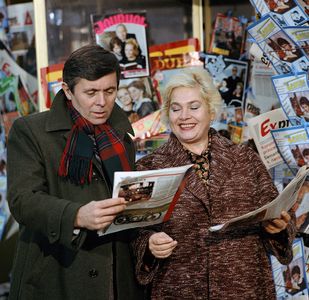 Josef Abrhám and Míla Myslíková in Bambinot (1984)