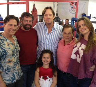 Cast Photo on set: 
