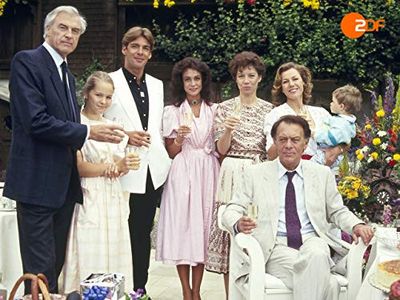 Gaby Dohm, Evelyn Hamann, Sascha Hehn, Barbara Wussow, Klausjürgen Wussow, Andreas Winterhalder, and Angelika Reißner in