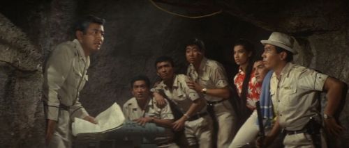 Akira Kubo, Seishirô Kuno, Bibari Maeda, Ken'ichirô Maruyama, Kenji Sahara, Yasuhiko Saijô, and Tadao Takashima in Son o