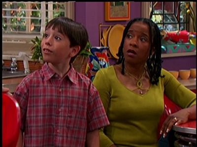T'Keyah Crystal Keymáh and Frankie Ryan Manriquez in That's So Raven (2003)