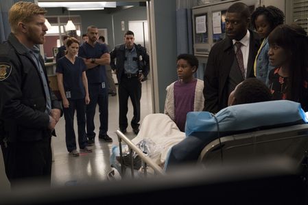 Sarah Drew, Michael Weaver, Jesse Williams, La Monde Byrd, and Santiago Segura in Grey's Anatomy (2005)